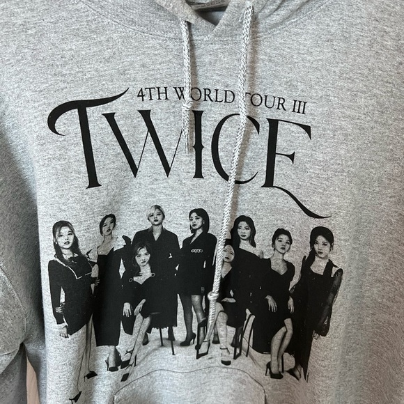 Twice Hoodie concert official merch - Picture 3 of 3